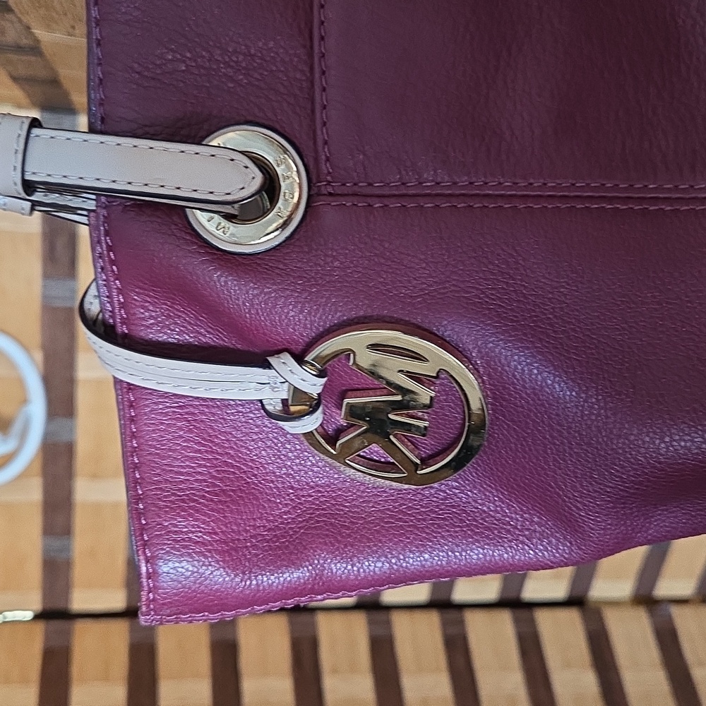 Michael Kors tote Burgundy - Picture 2 of 9
